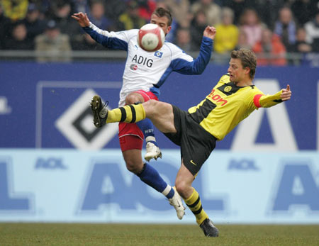 詹姆斯通过 詹姆斯通过